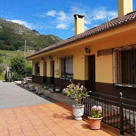 La Rectoral Arriondas 2 Exterior photo